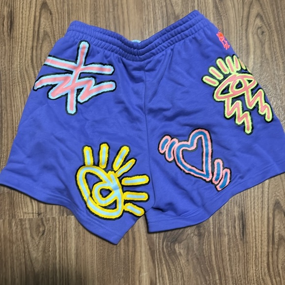 Adidas purple baggy graffiti printed shorts - Picture 2 of 3